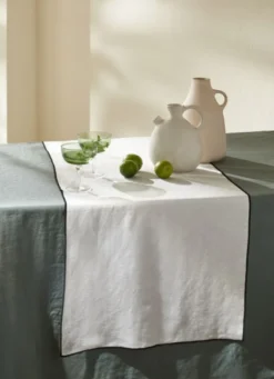 CHEMIN DE TABLE EN COTON ET LIN - BOURDON COLORÉ BLANC