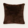COUSSIN DÉHOUSSABLE EN FAUSSE FOURRURE MARRON