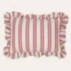 COUSSIN À RAYURES EN MATIÈRE TEXTURÉE TERRACOTTA