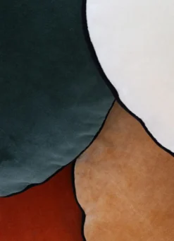COUSSIN ROND EN VELOURS BRUN