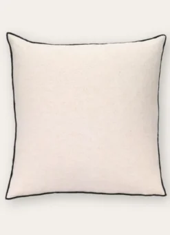 COUSSIN UNI COTON-LIN AVEC BOURDON CONTRASTÉ ÉCRU/NOIR
