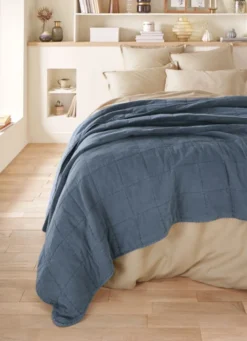 COUVRE-LIT MATELASSÉ UNI INDIGO