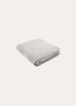 DRAP DE BAIN VELOURS EN COTON BRODERIE 500GR GRIS PERLE