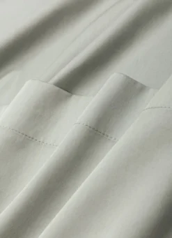 DRAP PLAT EN SATIN DE COTON UNI VERT DE GRIS
