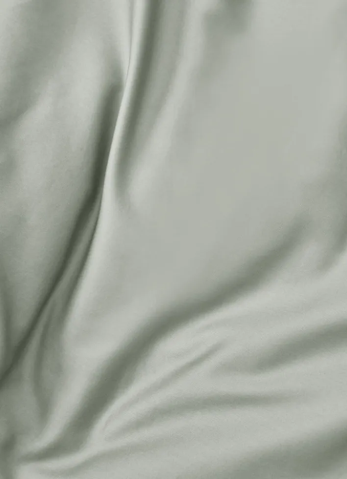 HOUSSE DE COUETTE EN SATIN DE COTON PEIGNÉ UNI VERT DE GRIS