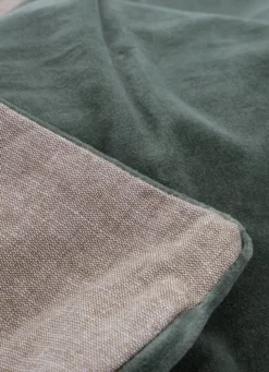 HOUSSE DE COUSSIN EN VELOURS AVEC DOS CHAMBRAY VERT