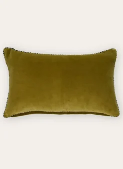 PETIT COUSSIN EN VELOURS AVEC PASSEPOIL RAYÉ VERT ANIS