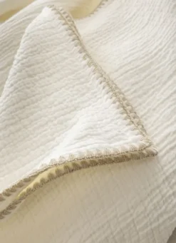 PLAID EN TRIPLE GAZE DE COTON LAVÉ ECRU