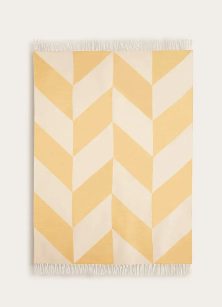 PLAID À FRANGES TISSÉ TEINT MOTIF GÉOMÉTRIQUE MOUTARDE