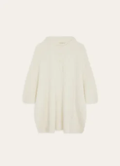 PONCHO EN MAILLE CHENILLE COTELÉE ECRU