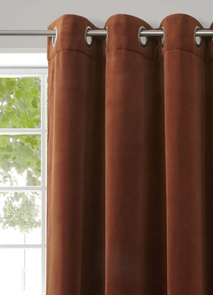 RIDEAU THERMIQUE UNI EN VELOURSDOUBLÉ POLAIRE CAMEL