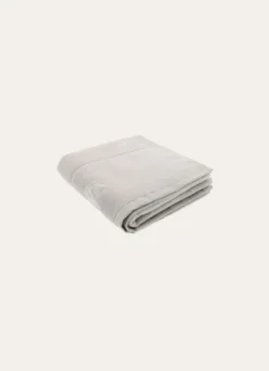 SERVIETTE DE TOILETTE EN VELOURS BRODÉE 500GR GRIS