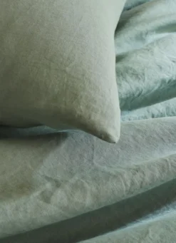TAIE D'OREILLER UNIE EN LIN LAVÉ 165GR SAUGE