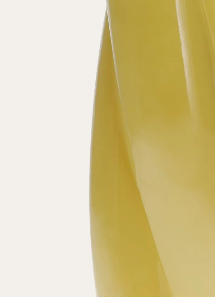 VASE TORSADÉ EN VERRE OPAQUE JAUNE